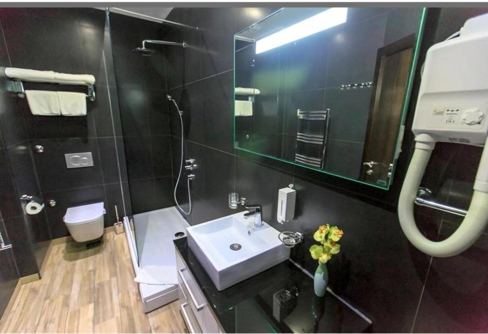 Lucic Rooms & Suites Budva Exterior foto